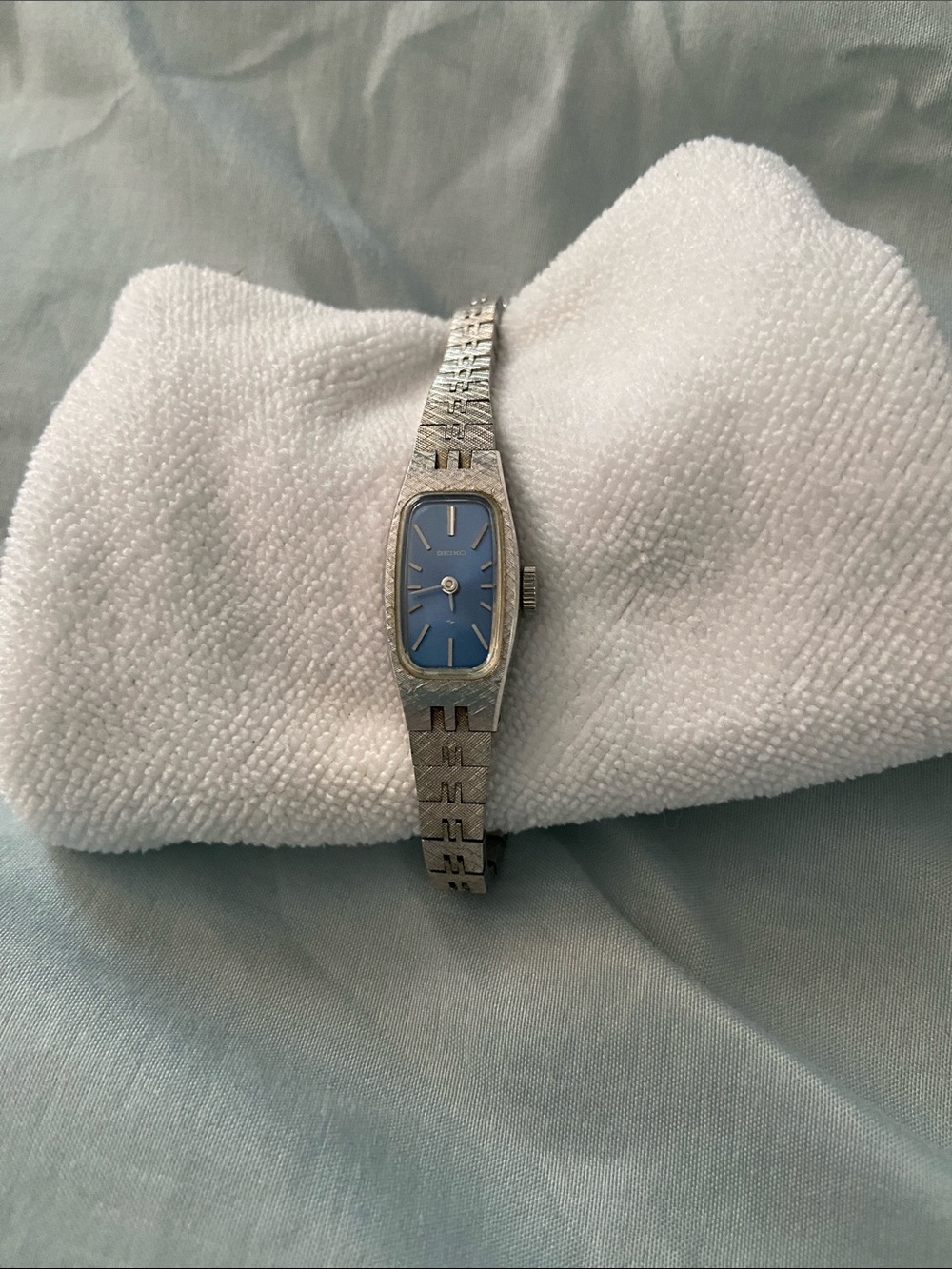Seiko Silver Bracelet Watch with Blue Dial vintage 1970’s